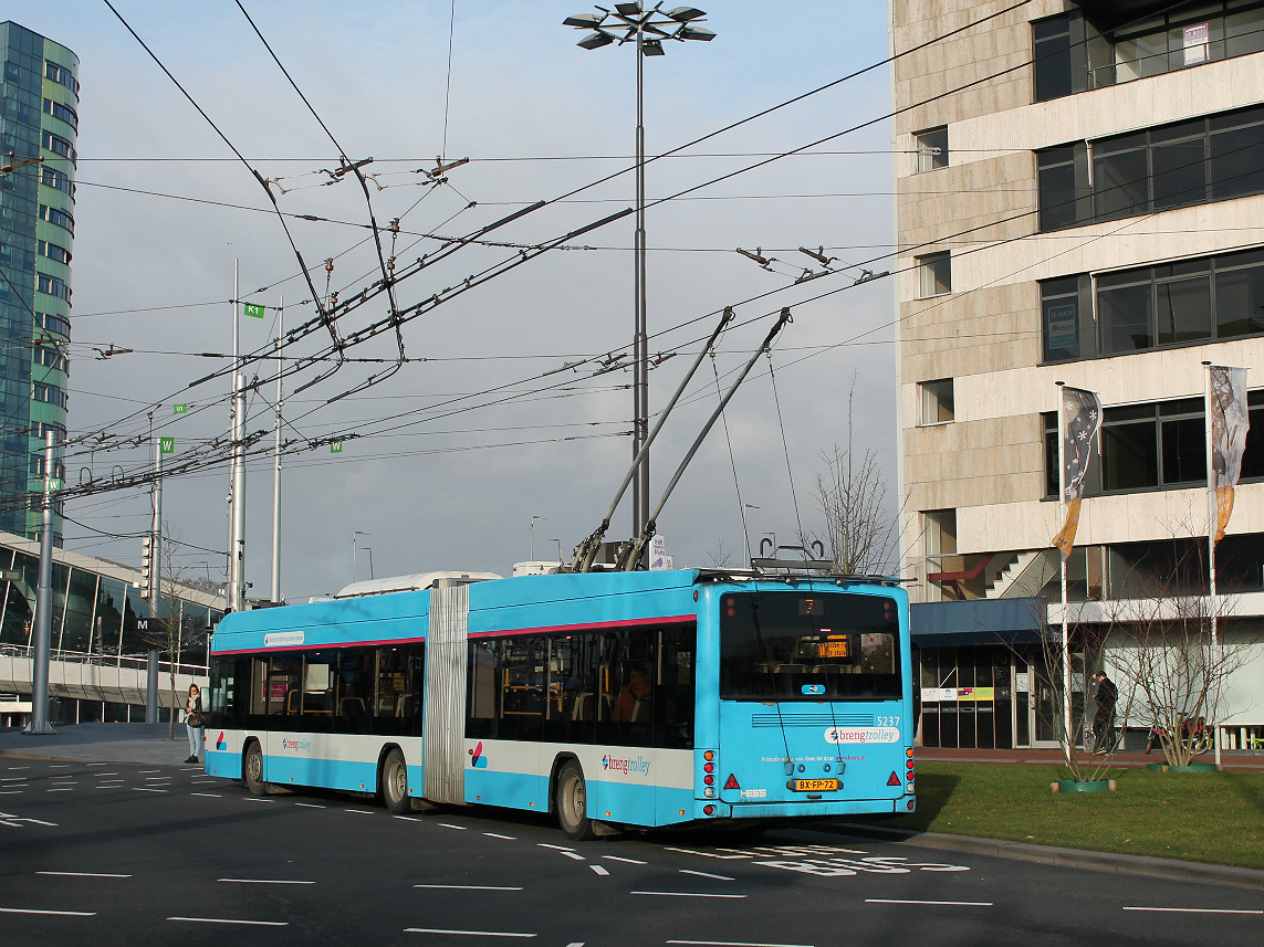 Arnhem, Hess SwissTrolley 3 (BGT-N2C) Nr. 5237