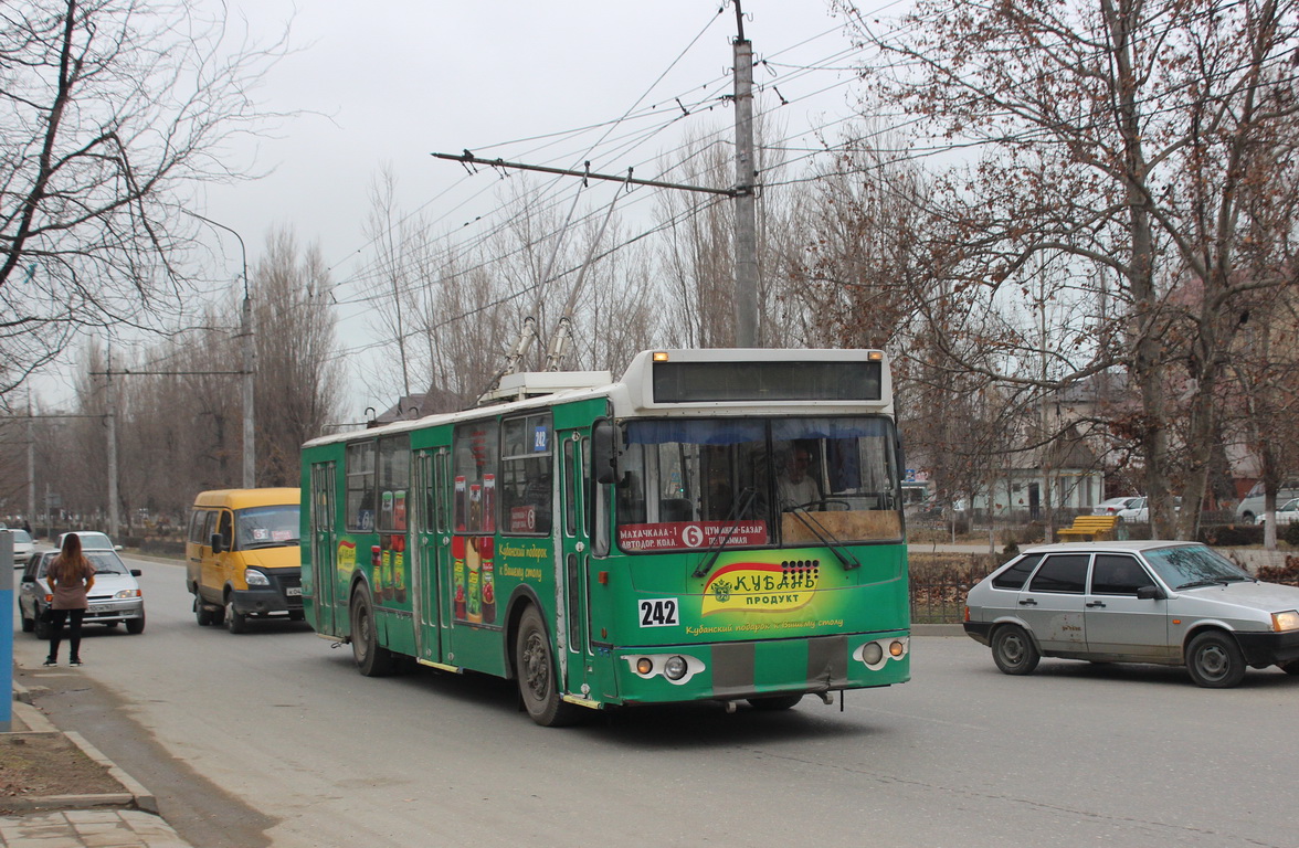 Махачкала, ЗиУ-682Г-016.05 № 242