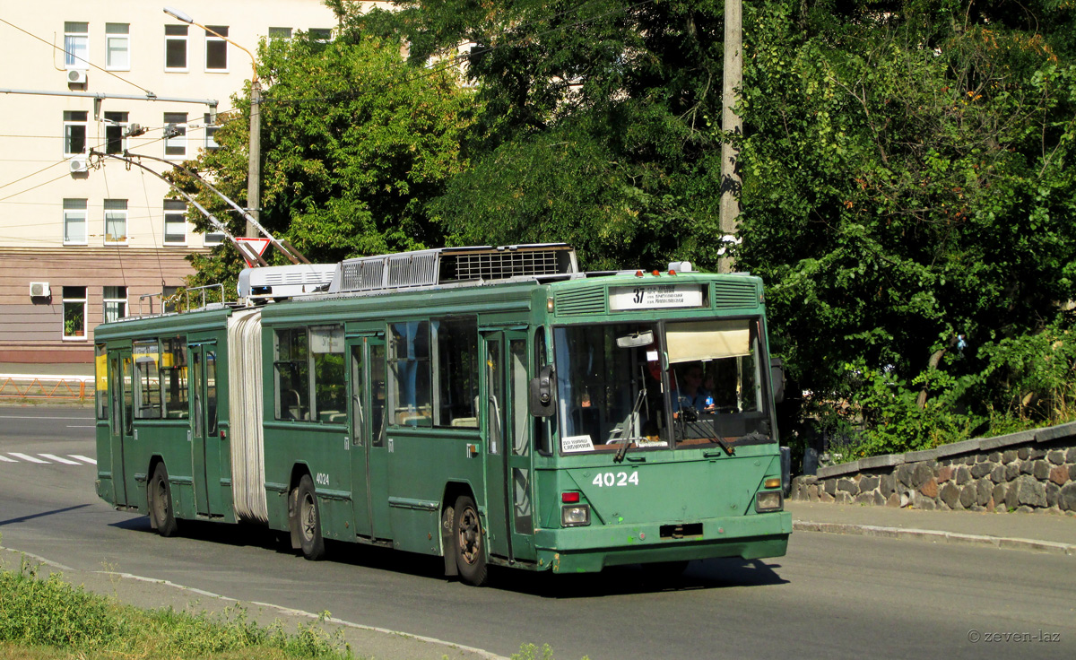 Киев, Киев-12.03 № 4024