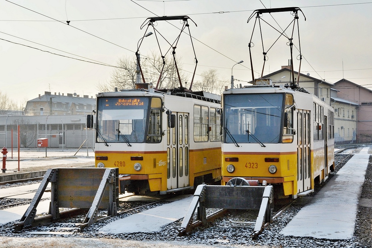 Budapest, Tatra T5C5 # 4280; Budapest, Tatra T5C5 # 4323; Budapest — Tram depots Budapest, Tatra T5C5 # 4280; Budapest, Tatra T5C5 # 4323; Budapest — Tram depots