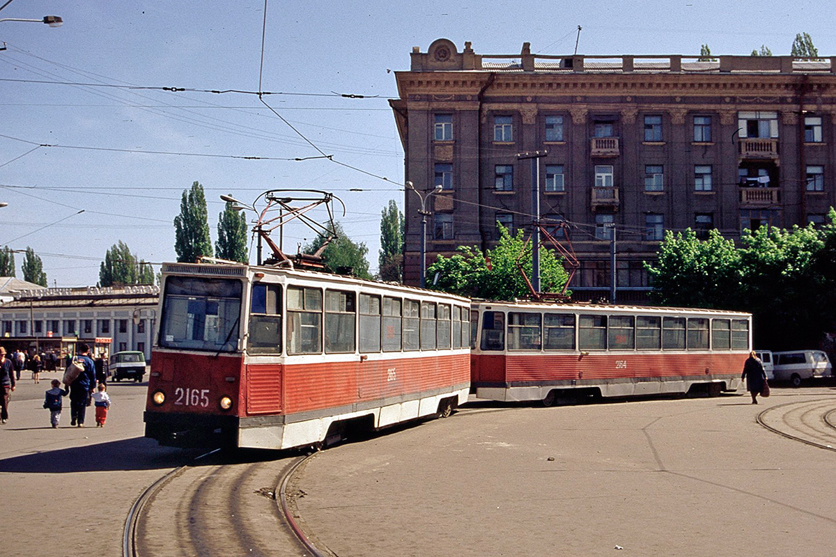 Днепр, 71-605 (КТМ-5М3) № 2165; Днепр, 71-605 (КТМ-5М3) № 2164; Днепр — Исторические фотографии: Серии иностранных авторов