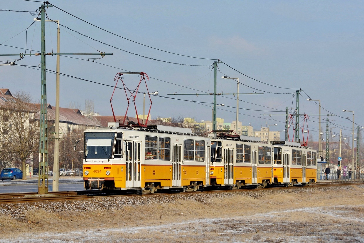 Будапешт, Tatra T5C5K2 № 4084; Будапешт, Tatra T5C5K2 № 4040; Будапешт, Tatra T5C5K2 № 4008