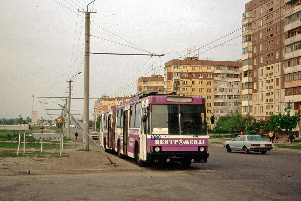 第聂伯罗, YMZ T1 # 1069; 第聂伯罗 — Old photos: Shots by foreign photographers