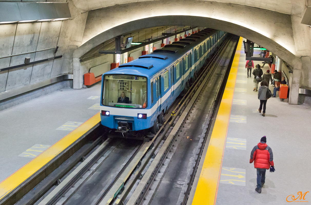 Монреаль, Canadian Vickers MR-63 моторный № 81-615; Монреаль — Métro de Montréal -> Ligne verte