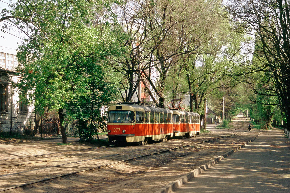 第聂伯罗, Tatra T3SU (2-door) # 1077; 第聂伯罗 — Old photos: Shots by foreign photographers