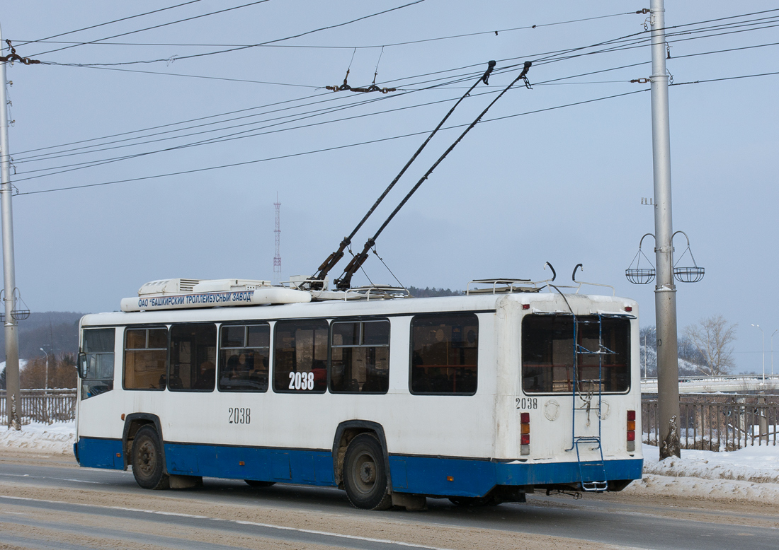 Уфа, БТЗ-52761Т № 2038