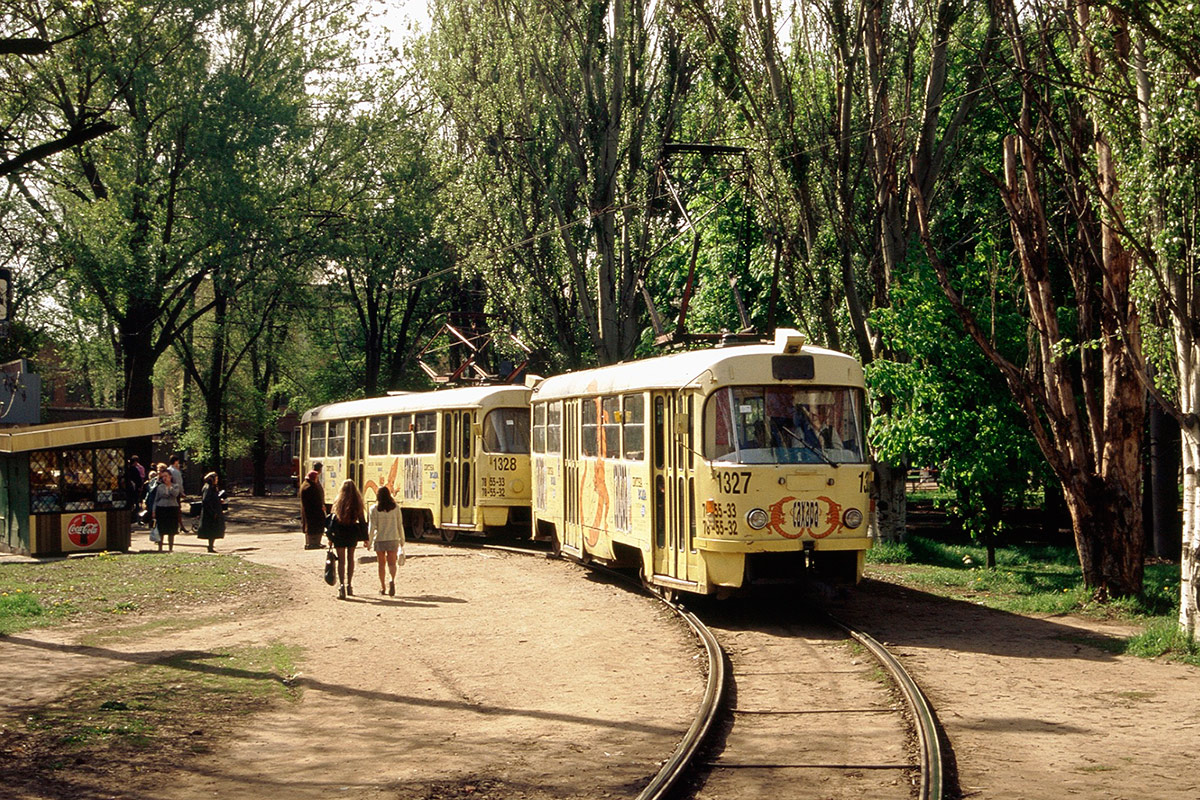 Днепр, Tatra T3SU № 1327; Днепр — Исторические фотографии: Серии иностранных авторов