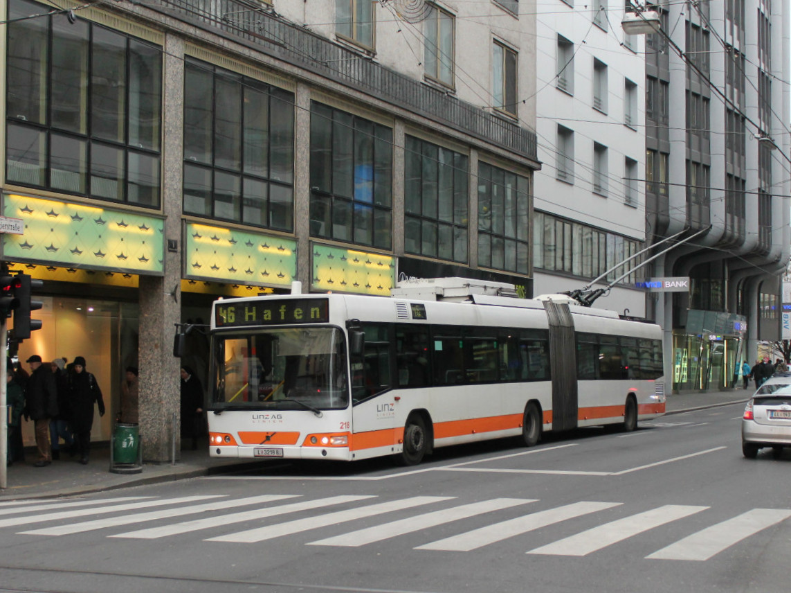 Линц, Volvo V 7000 AT № 218