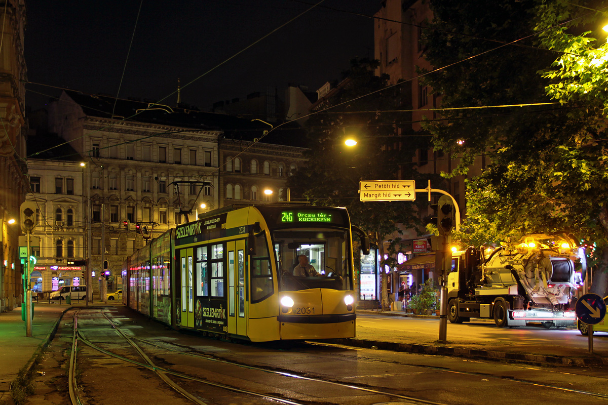 Будапешт, Siemens Combino Supra NF12B № 2031