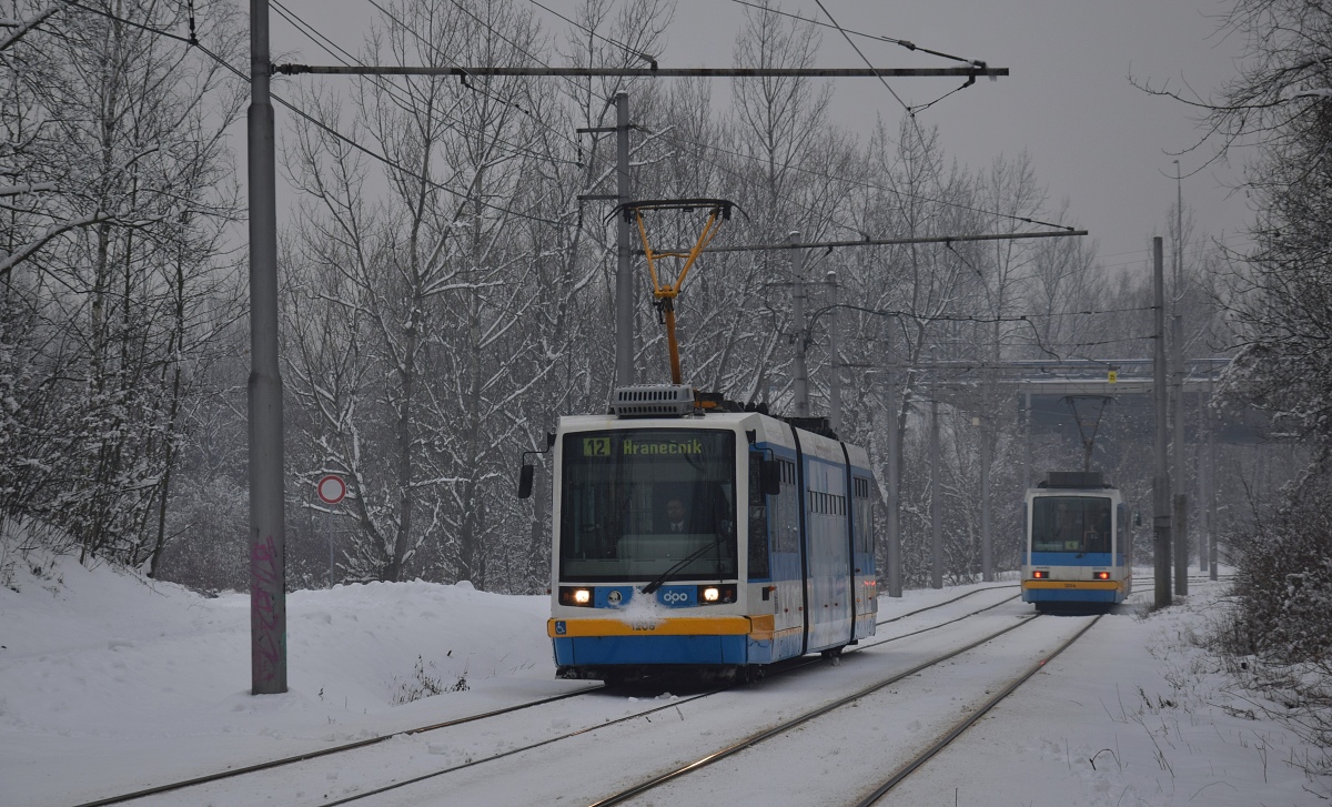 Ostrava, Škoda 03T2 Astra # 1206