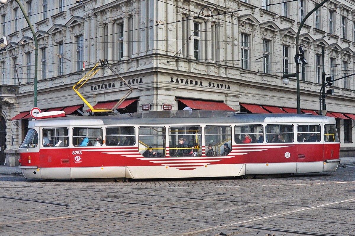 Прага, Tatra T3R.PLF № 8253