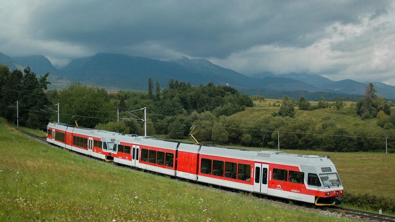 Высоке-Татры, Stadler GTW 2/6 № 425.957-8