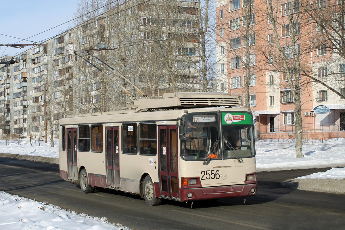 Челябинск, ЛиАЗ-5280 (ВЗТМ) № 2556