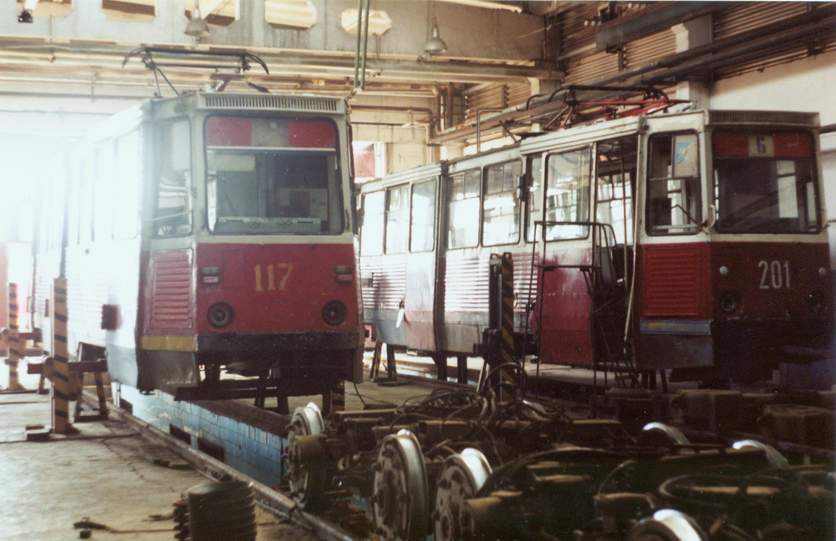 Ярославль, 71-605А № 117; Ярославль, 71-605 (КТМ-5М3) № 201