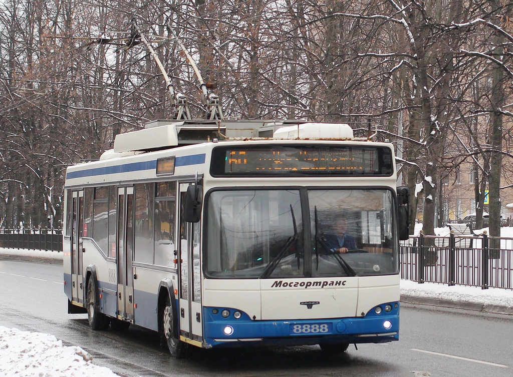 Москва, СВАРЗ-МАЗ-6235.00 № 8888