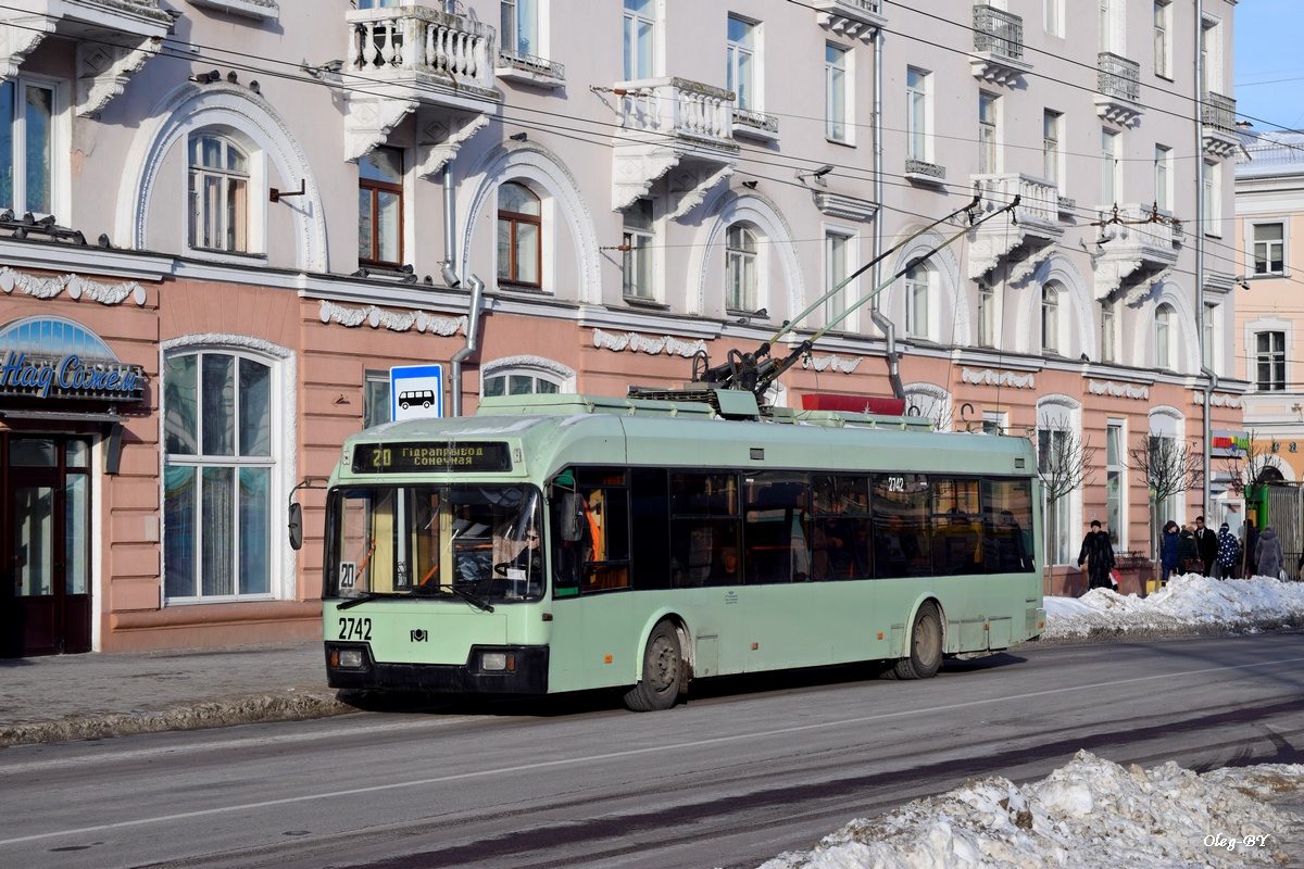 Гомель, БКМ 32102 № 2742