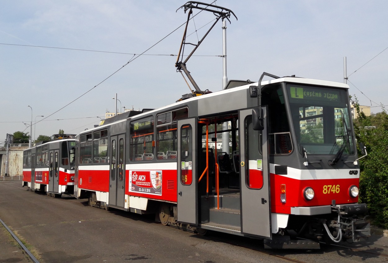 Прага, Tatra T6A5 № 8746