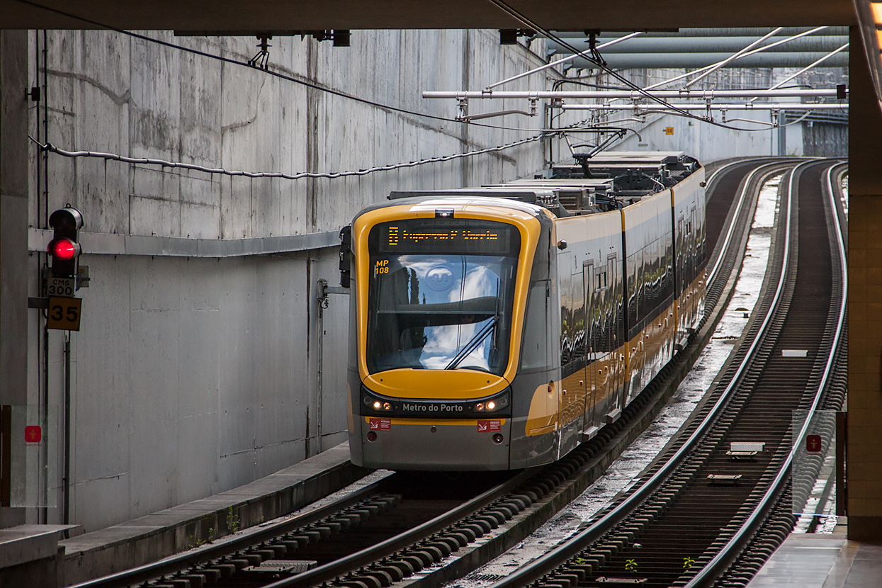 Порту, Bombardier Flexity Swift № MP108