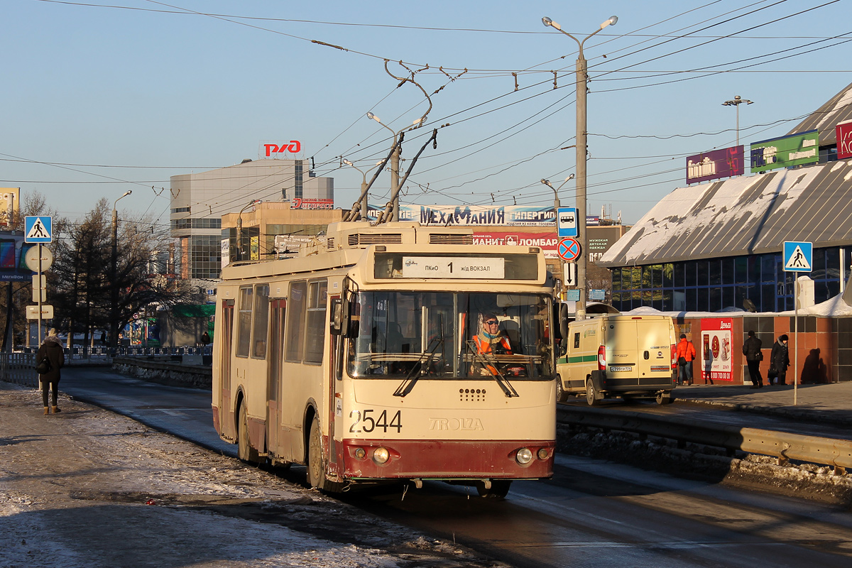 Челябинск, ЗиУ-682Г-016.02 № 2544