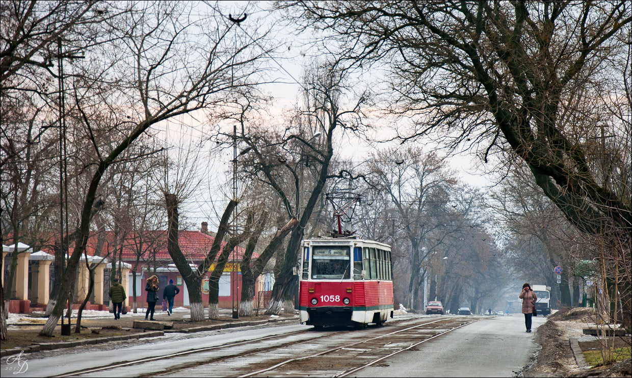 Николаев, 71-605 (КТМ-5М3) № 1058