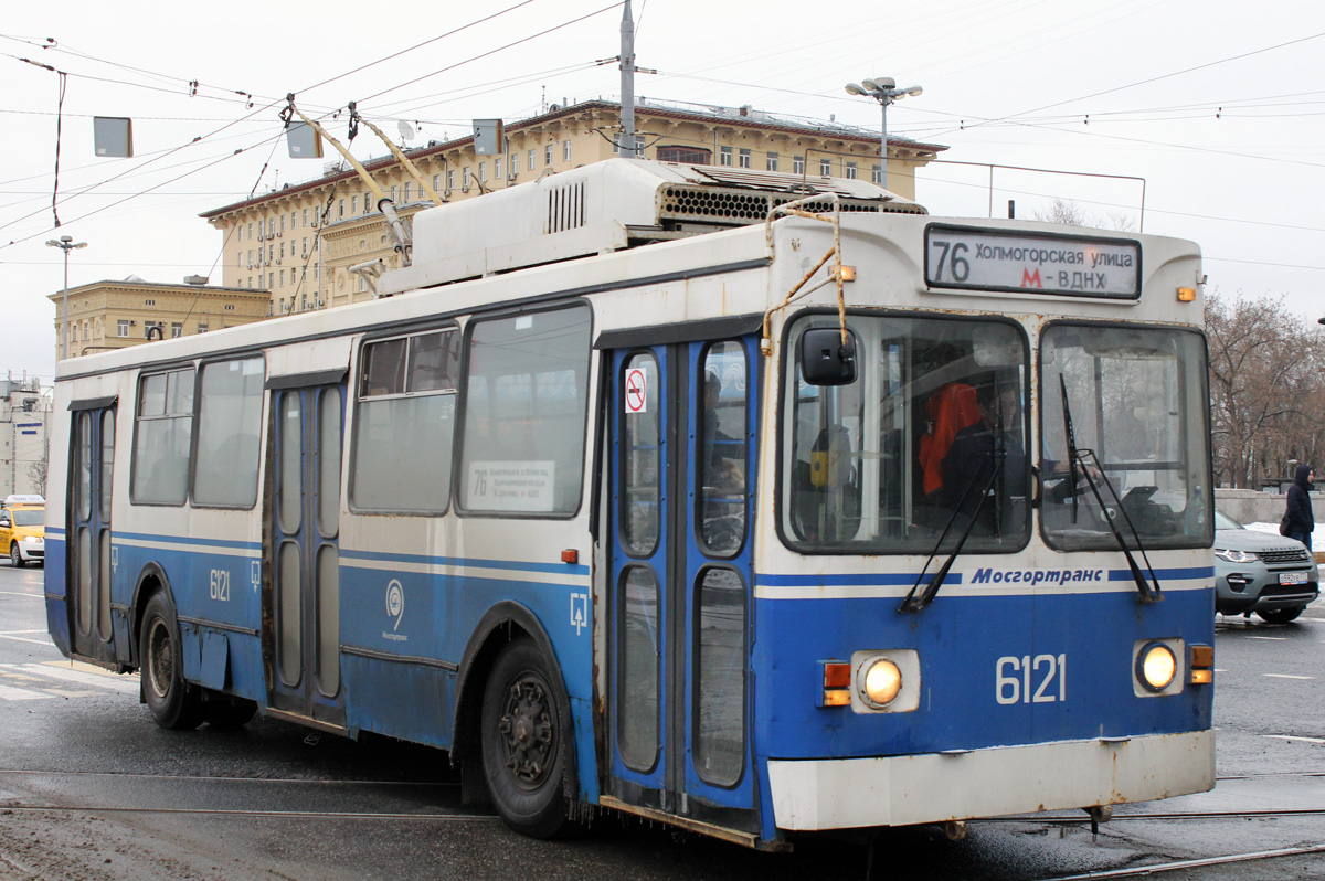 Moskau, ZiU-682GM1 (with double first door) Nr. 6121