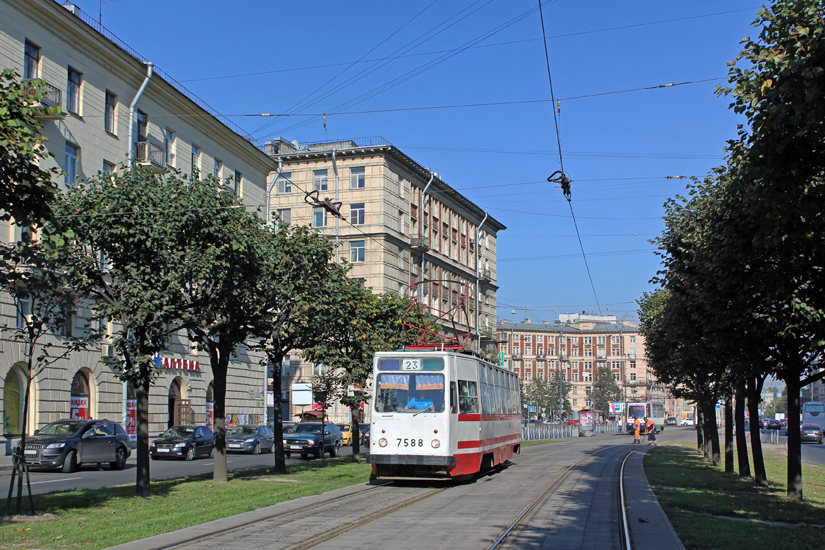 Санкт-Петербург, ЛМ-68М № 7588