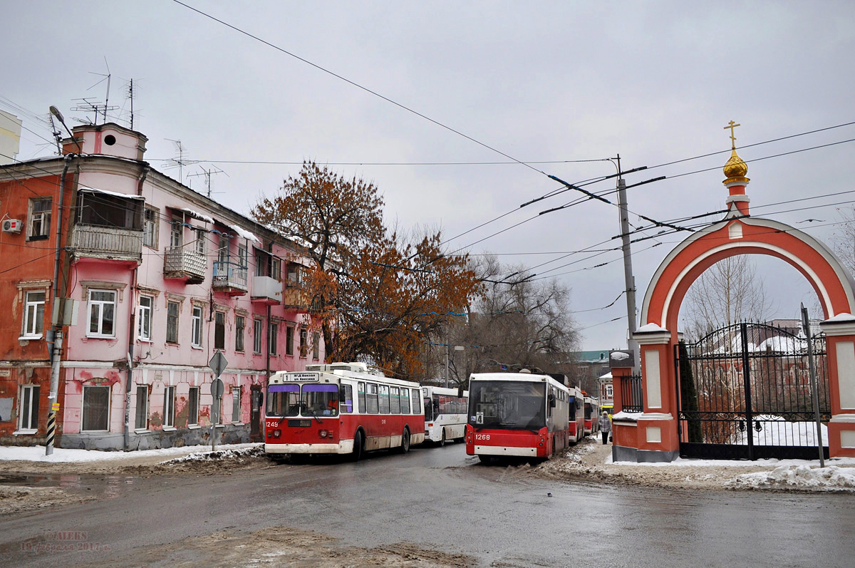 Саратов, ЗиУ-682Г-016.02 № 1249; Саратов, Тролза-5265.00 «Мегаполис» № 1268; Саратов — Конечные станции и разворотные кольца Саратов, ЗиУ-682Г-016.02 № 1249; Саратов, Тролза-5265.00 «Мегаполис» № 1268; Саратов — Конечные станции и разворотные кольца