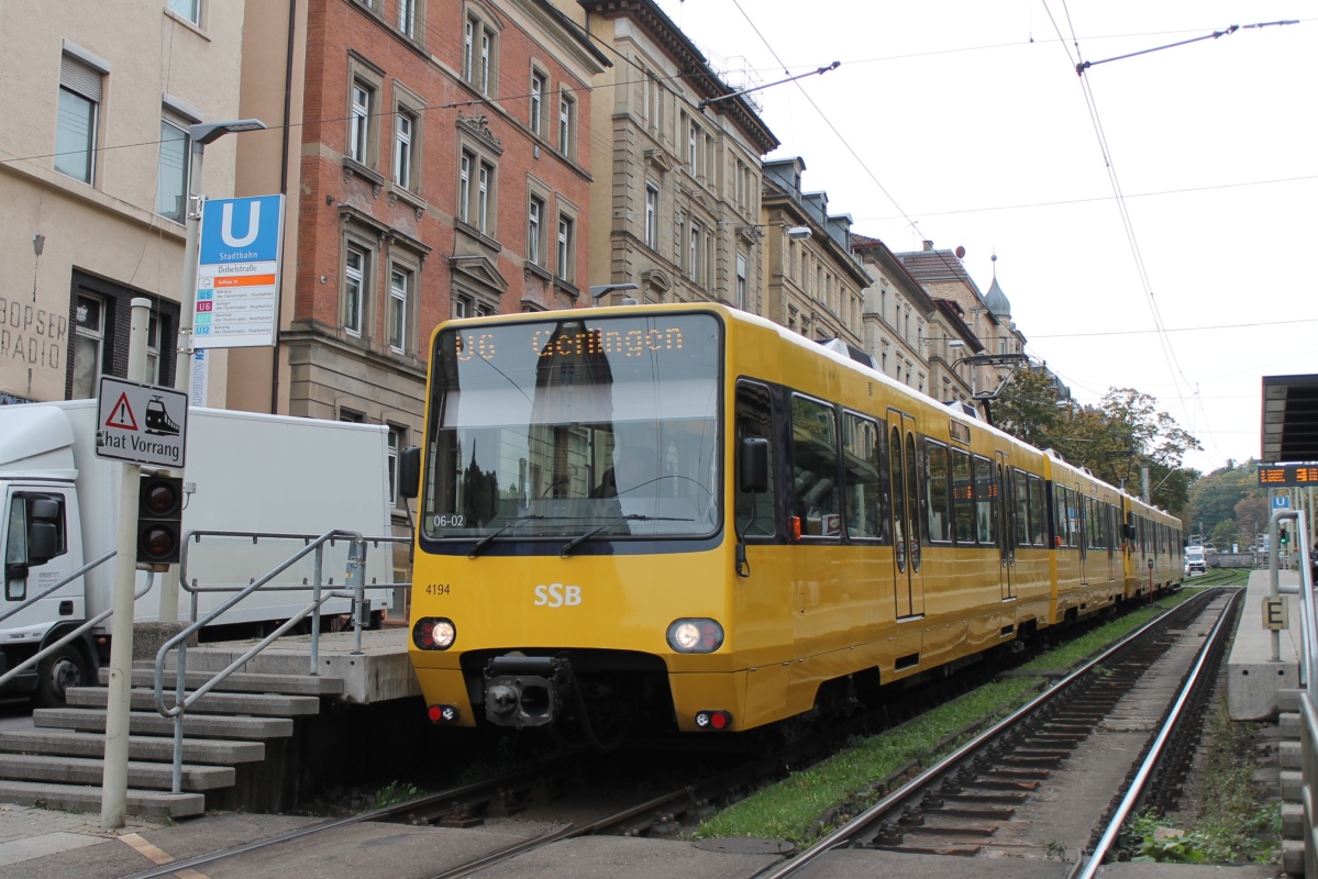 Штутгарт, Duewag DT8.S № 4194