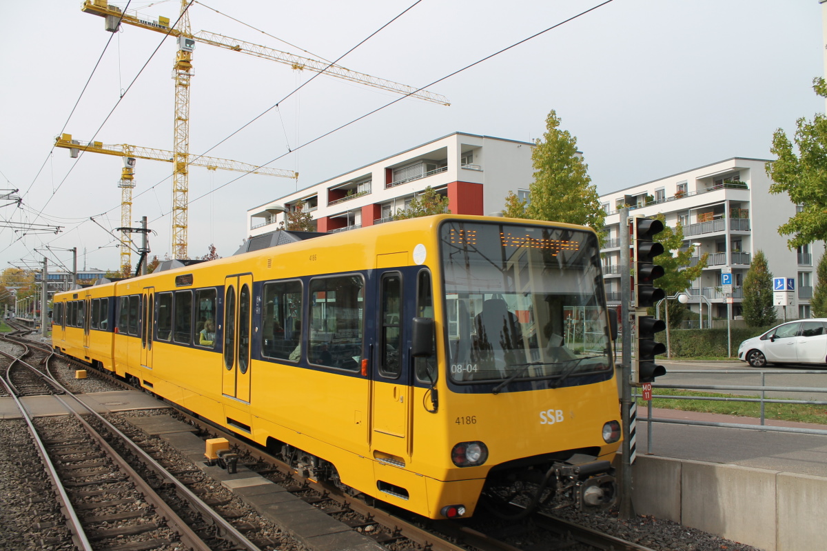 Штутгарт, Duewag DT8.S № 4186