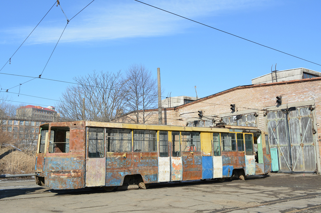 Владивосток, 71-608К № 304