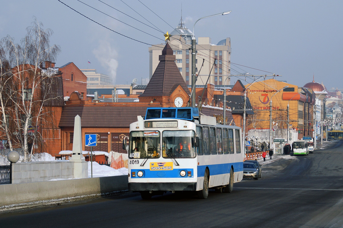 Барнаул, БТЗ-5276-01 № 4019