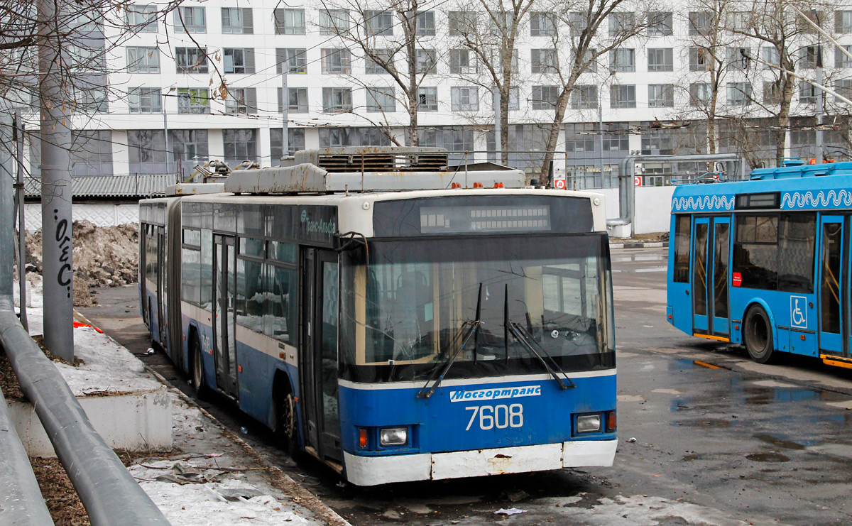 Москва, ВМЗ-62151 «Премьер» № 7608