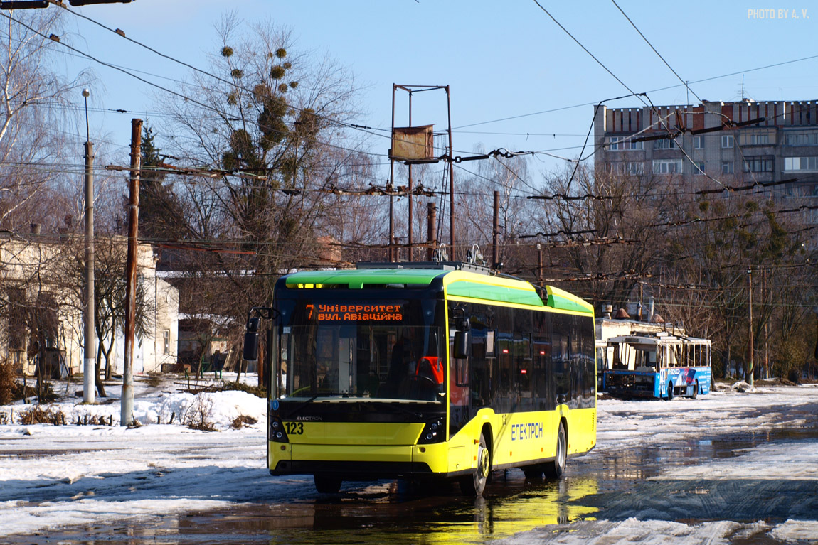 Львов, Electron T19102 № 123