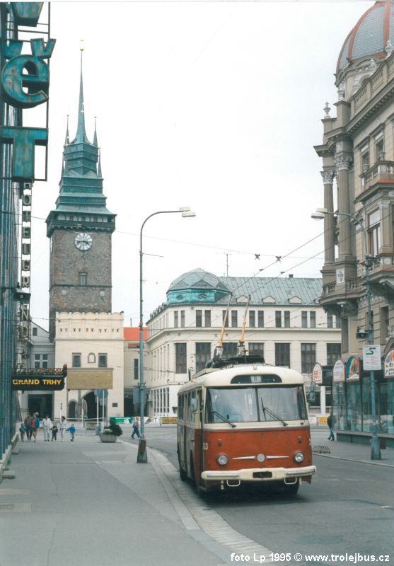 Pardubice, Škoda 9TrHT26 nr. 353