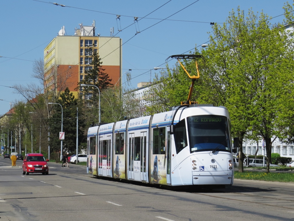 Брно, Škoda 13T Elektra № 1921