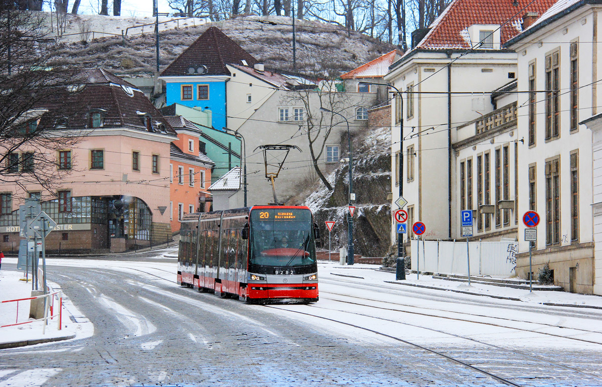 Прага, Škoda 15T3 ForCity Alfa Praha № 9282