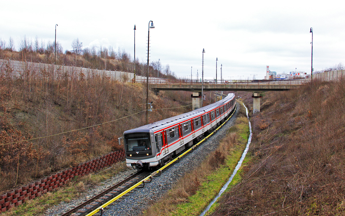 Прага, 2Mt (81-71M) № 3355