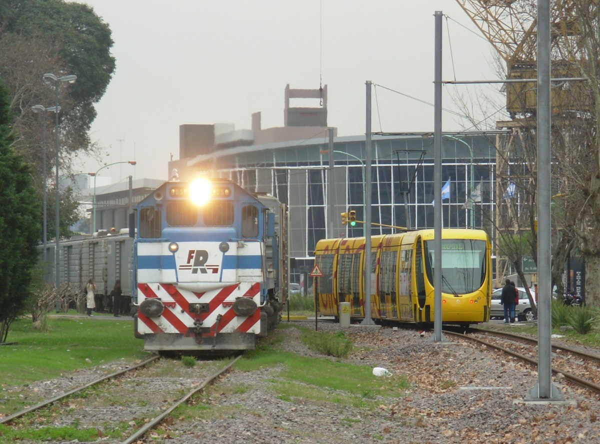 Буэнос-Айрес, Alstom Citadis 302 № 2005; Буэнос-Айрес — Линия Tranvía del Este — разные фотографии