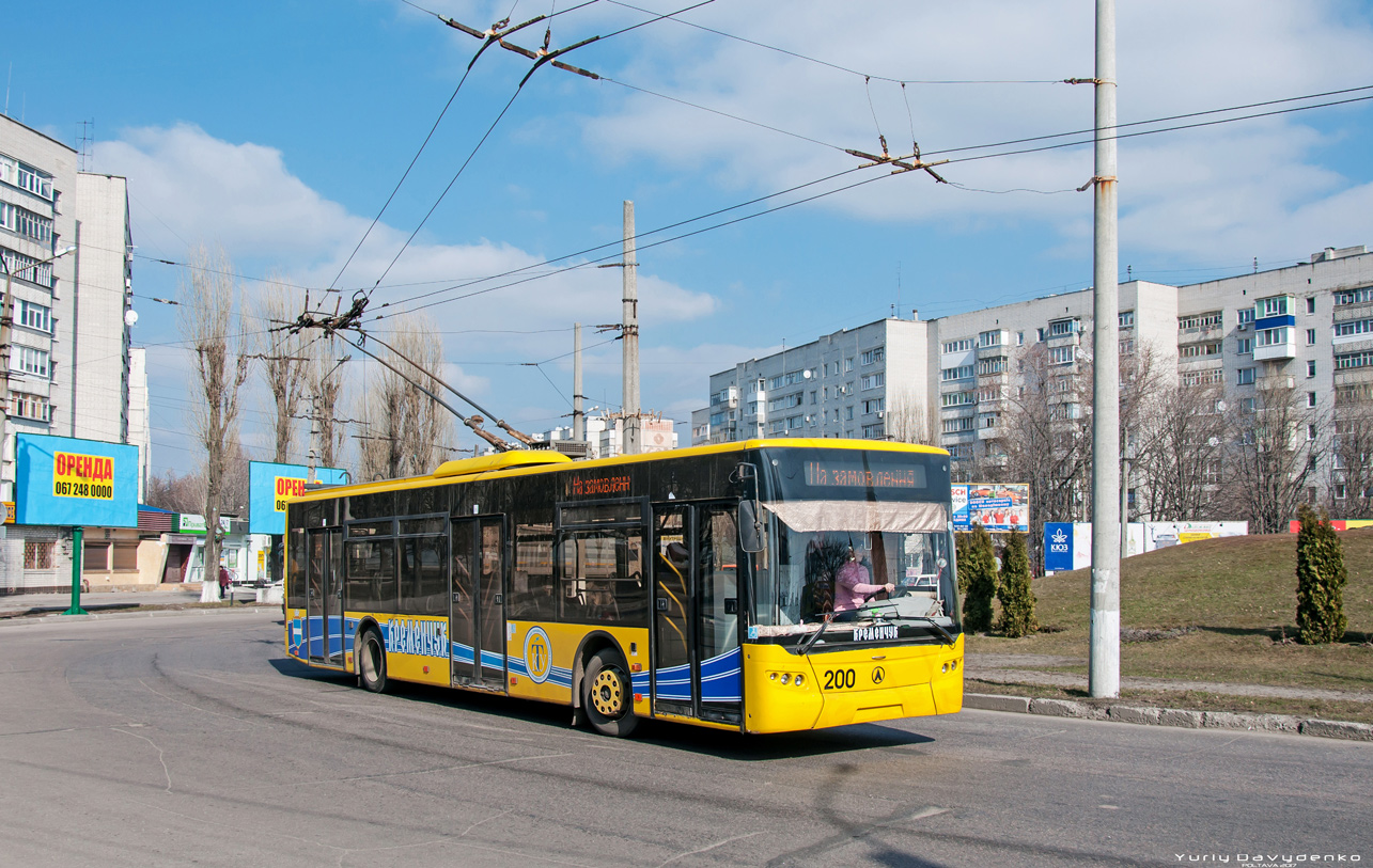 Кременчуг, ЛАЗ E183D1 № 200