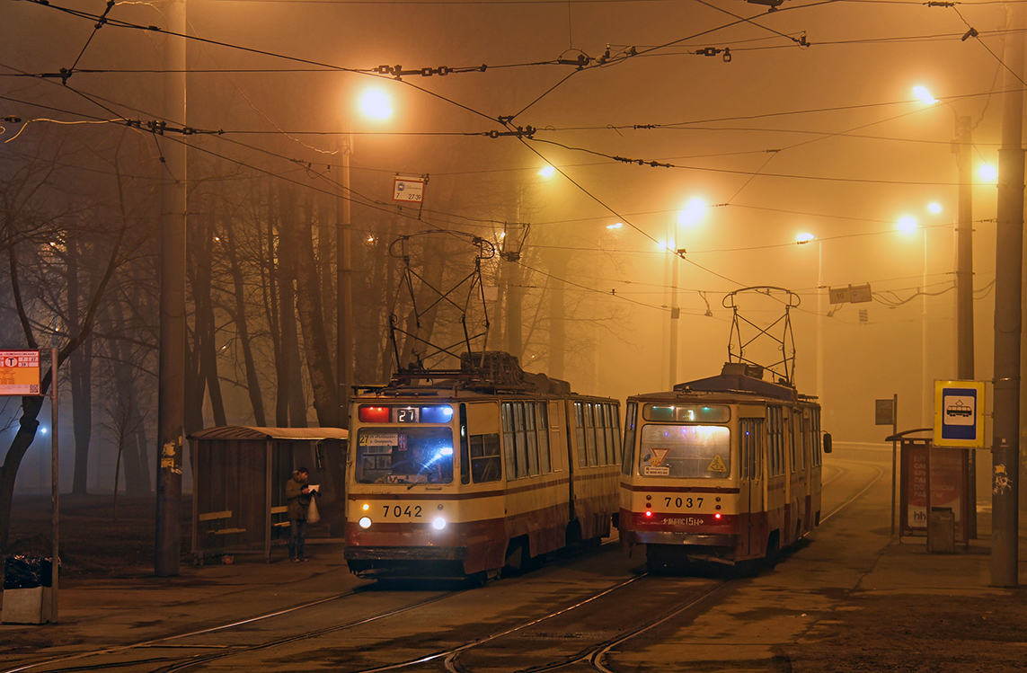 Санкт-Петербург, ЛВС-86К № 7042; Санкт-Петербург, ЛВС-86К № 7037
