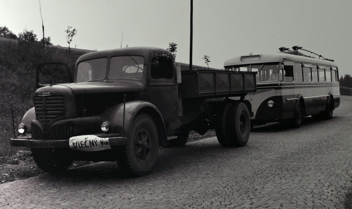 Марианске-Лазне, Škoda 8Tr1 № 7; Марианске-Лазне — Старые фотографии