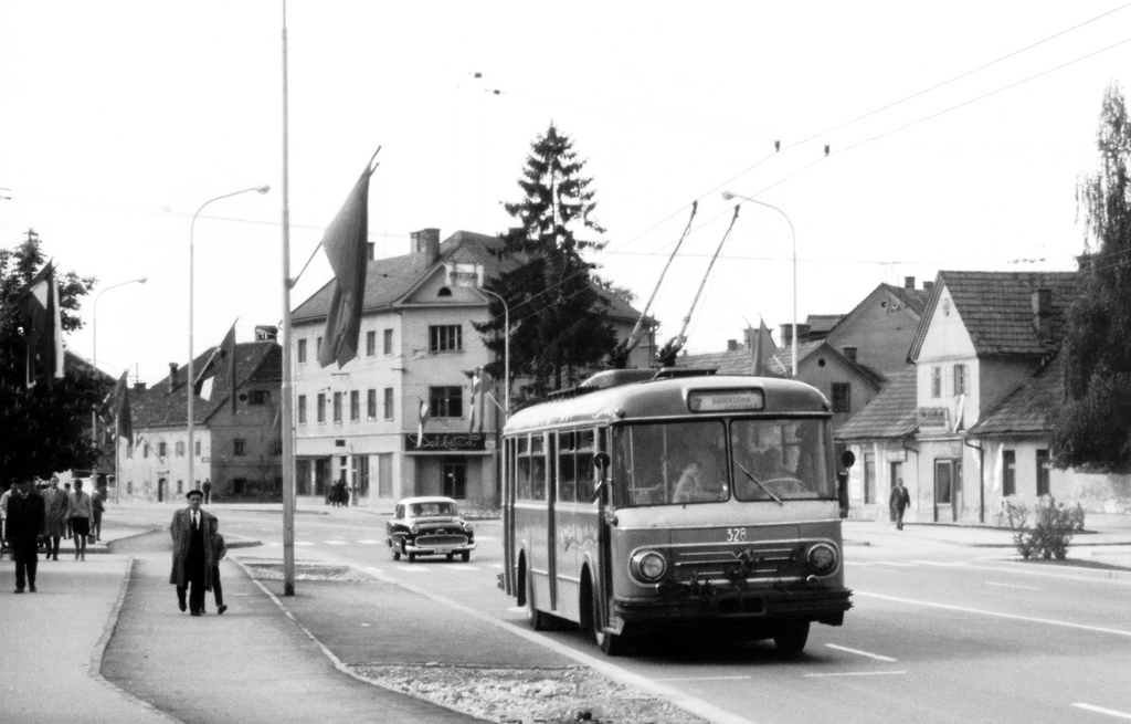 Любляна, Avtomontaža/ FAP/ Končar MTS55 № 328; Любляна — Старые фотографии