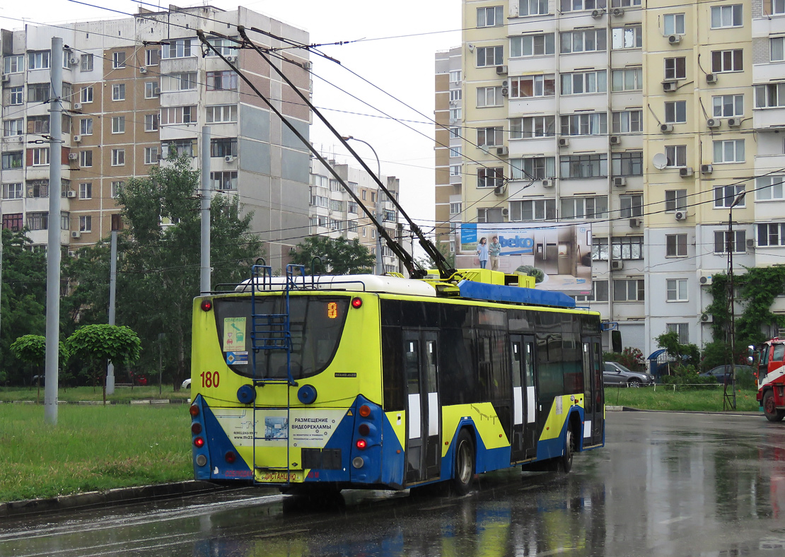 Krasnodar, VMZ-5298.01 “Avangard” č. 180