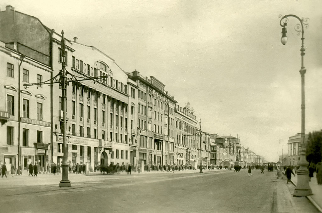 Szentpétervár — Historic Photos of Tramway Infrastructure