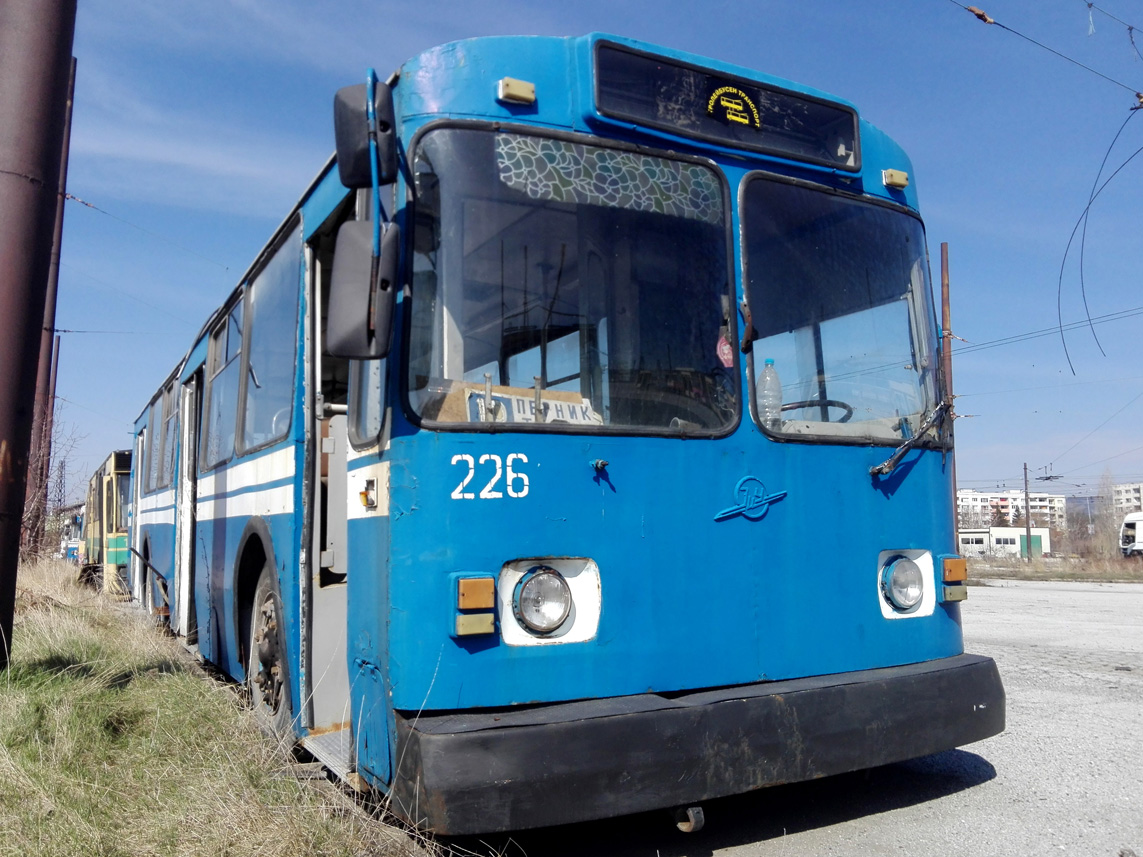 Перник, ЗиУ-682В1УА № 226