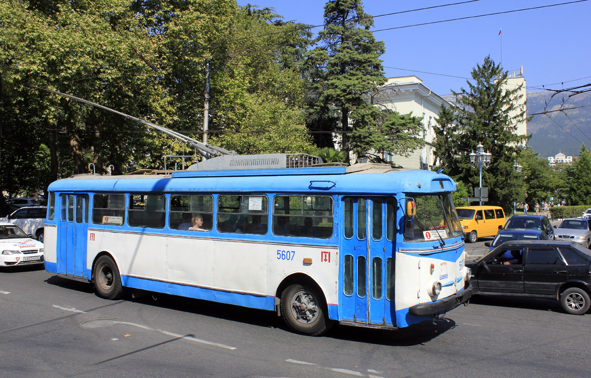 Крымский троллейбус, Škoda 9Tr24 № 5607