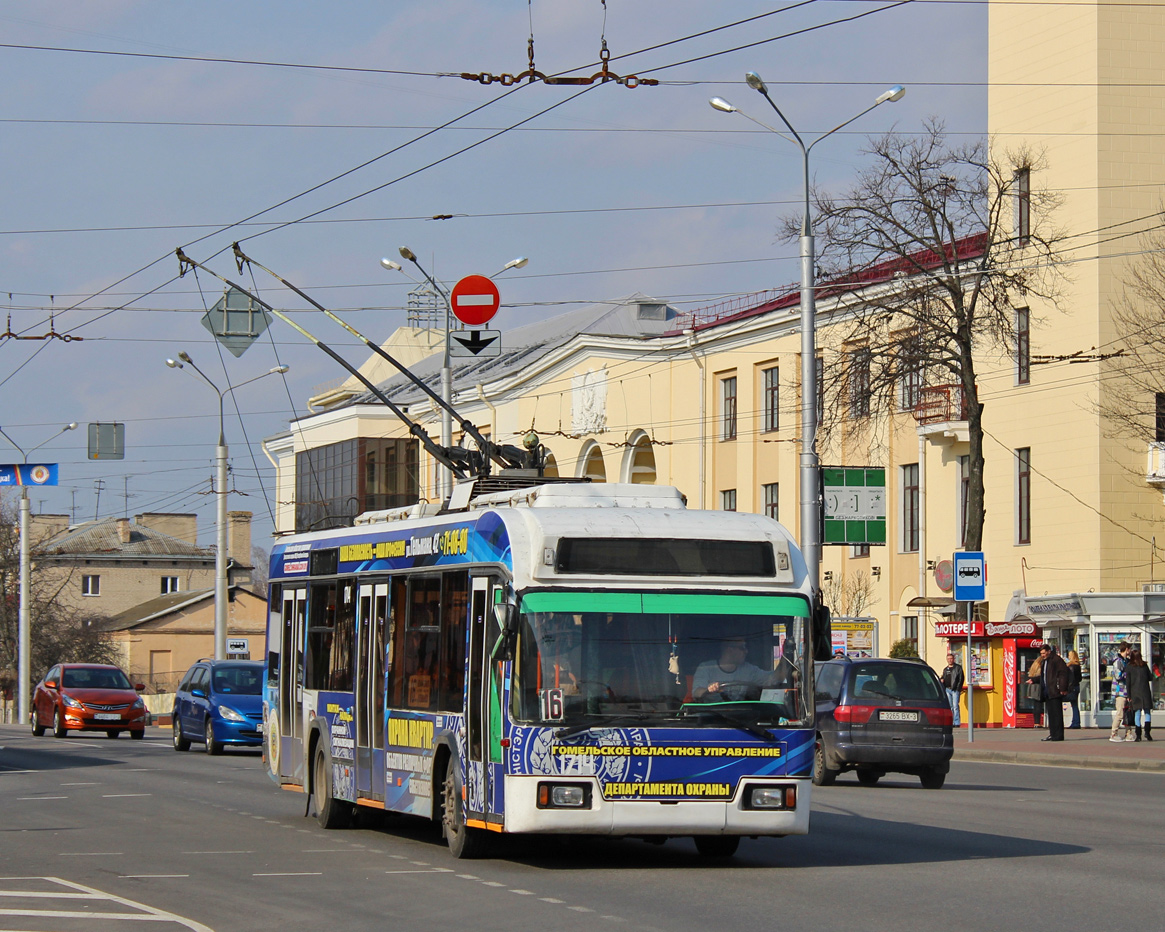 Гомель, БКМ 32102 № 1714