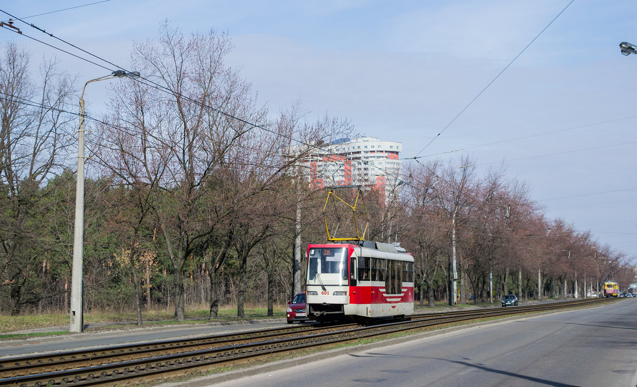 Киев, T3UA-3 «Каштан» № 601