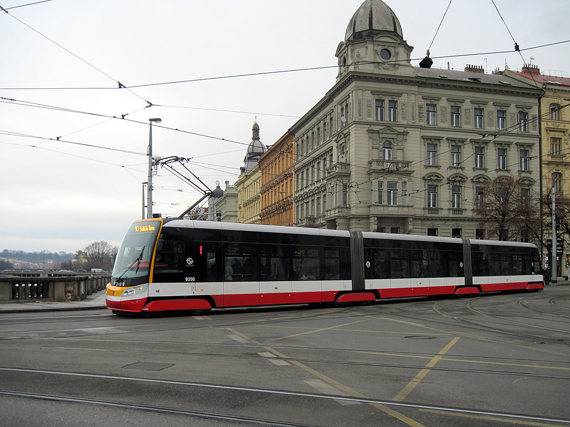 Prague, Škoda 15T4 ForCity Alfa Praha Br. 9350