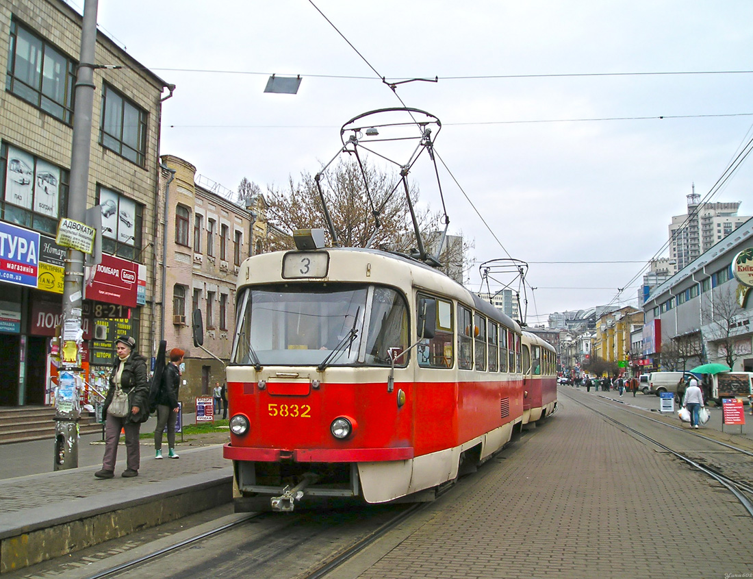 Киев, Tatra T3SU № 5832
